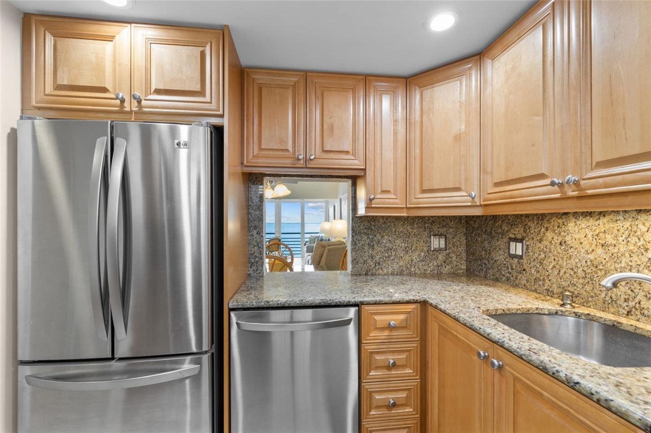 4310 Falmouth Drive, Unit 304, Longboat Key, FL 34228 Photo