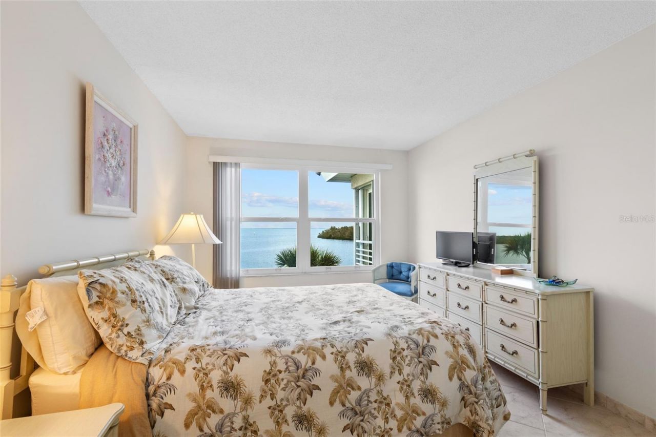 4310 Falmouth Drive, Unit 304, Longboat Key, FL 34228 Photo
