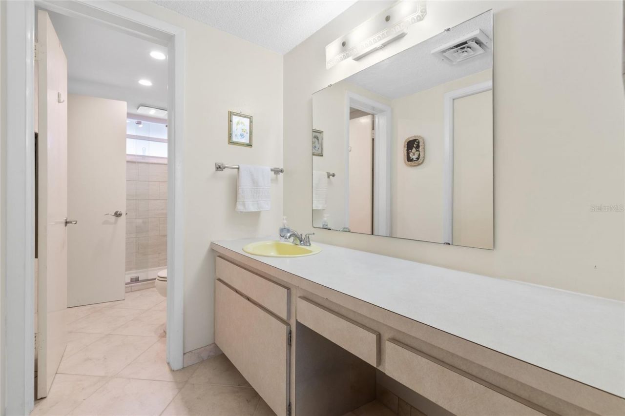 4310 Falmouth Drive, Unit 304, Longboat Key, FL 34228 Photo