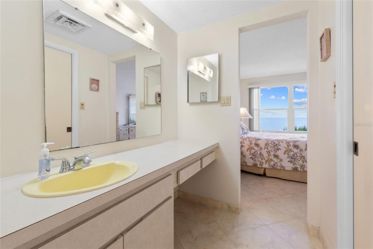 4310 Falmouth Drive, Unit 304, Longboat Key, FL 34228 Photo