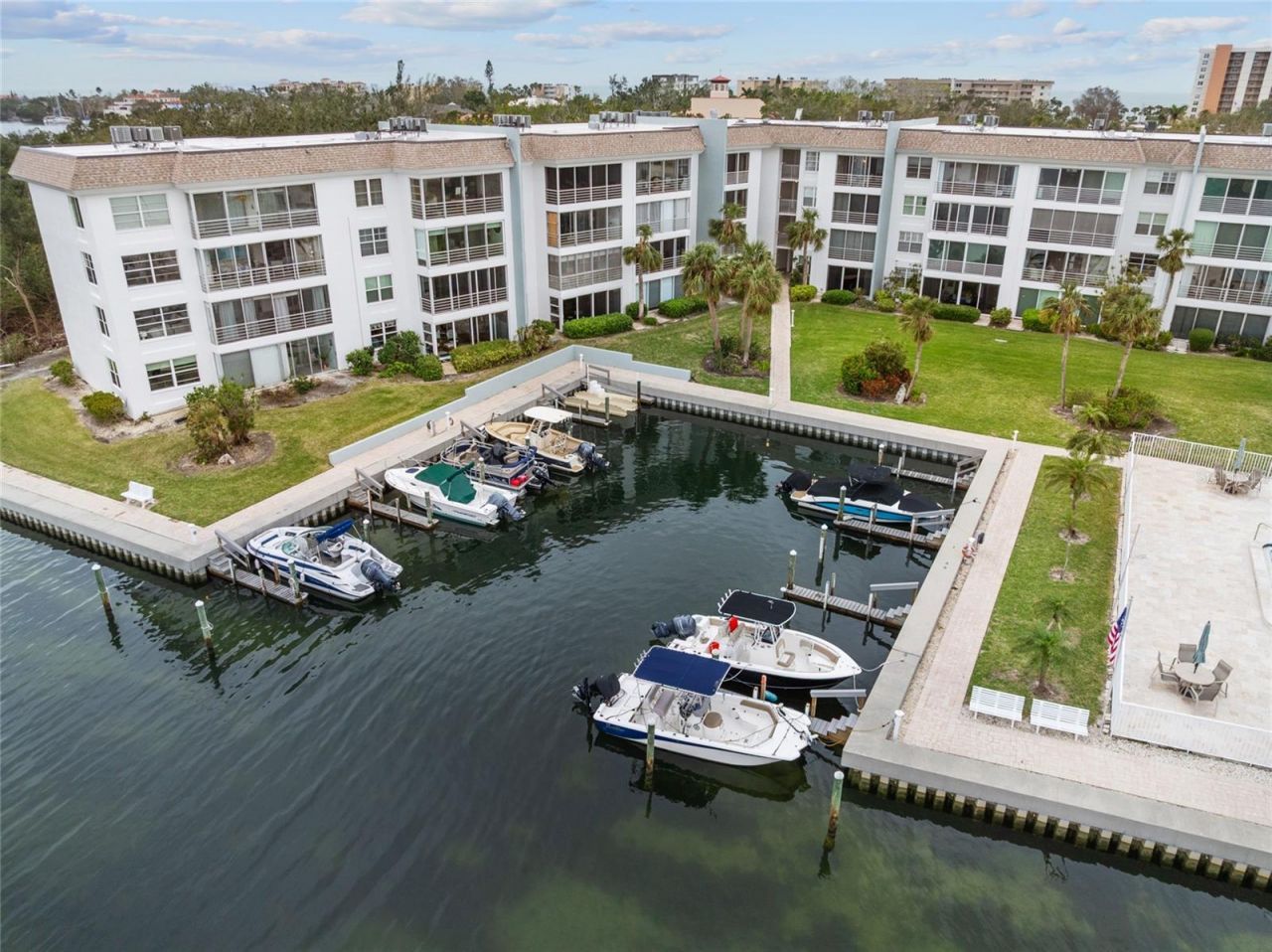 4310 Falmouth Drive, Unit 304, Longboat Key, FL 34228 Photo