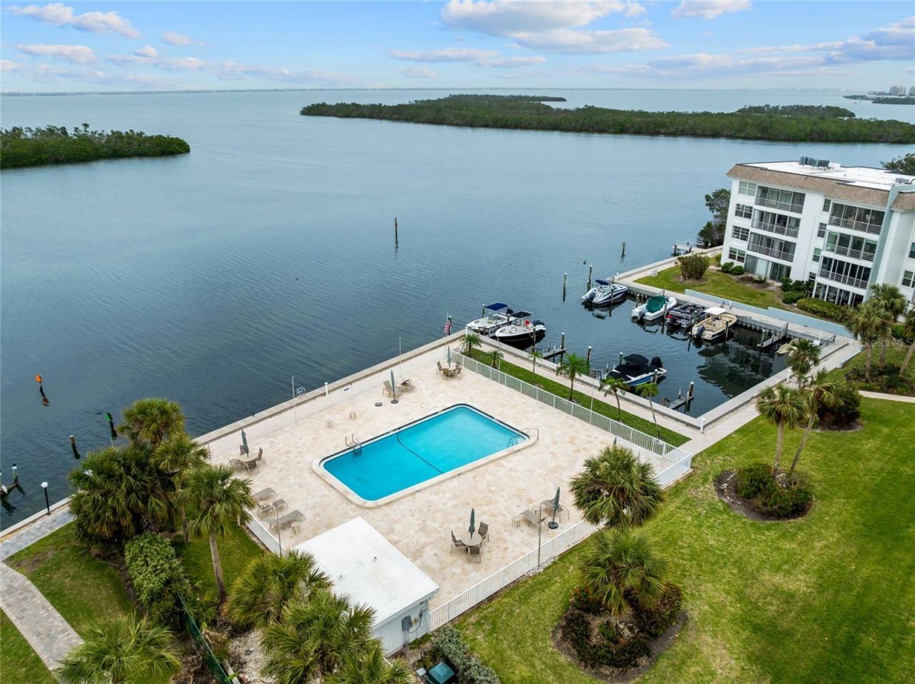 4310 Falmouth Drive, Unit 304, Longboat Key, FL 34228 Photo