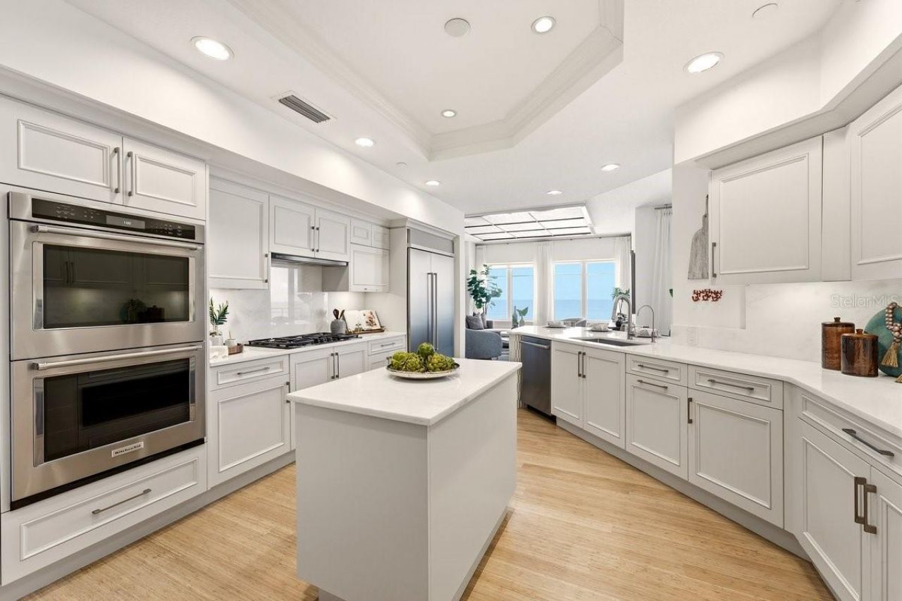 2052 Benjamin Franklin Drive, Unit D702, Sarasota, FL 34236 Photo