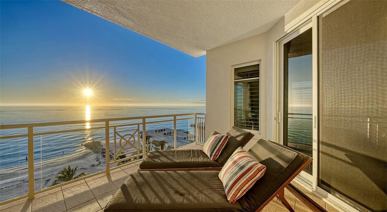 2052 Benjamin Franklin Drive, Unit D702, Sarasota, FL 34236 Photo