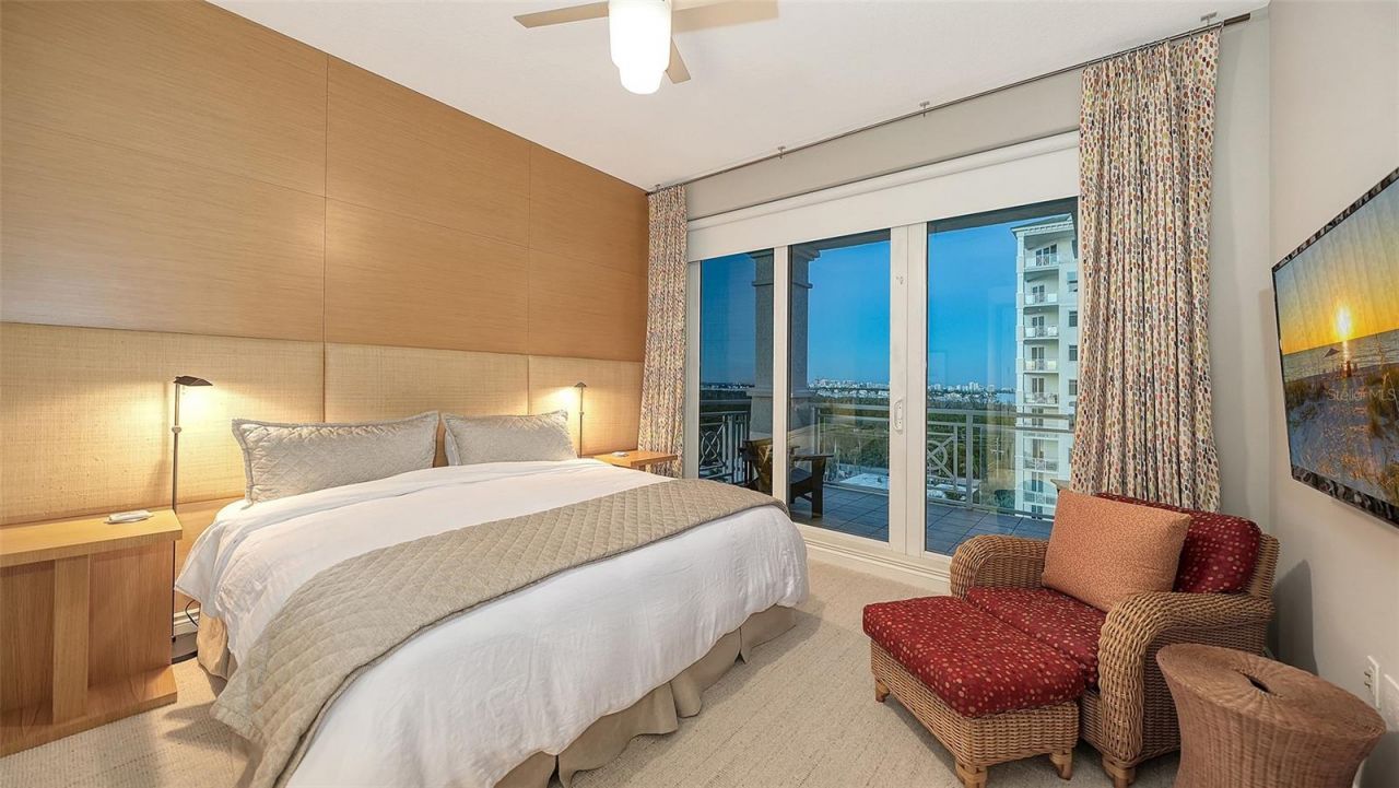 2052 Benjamin Franklin Drive, Unit D702, Sarasota, FL 34236 Photo