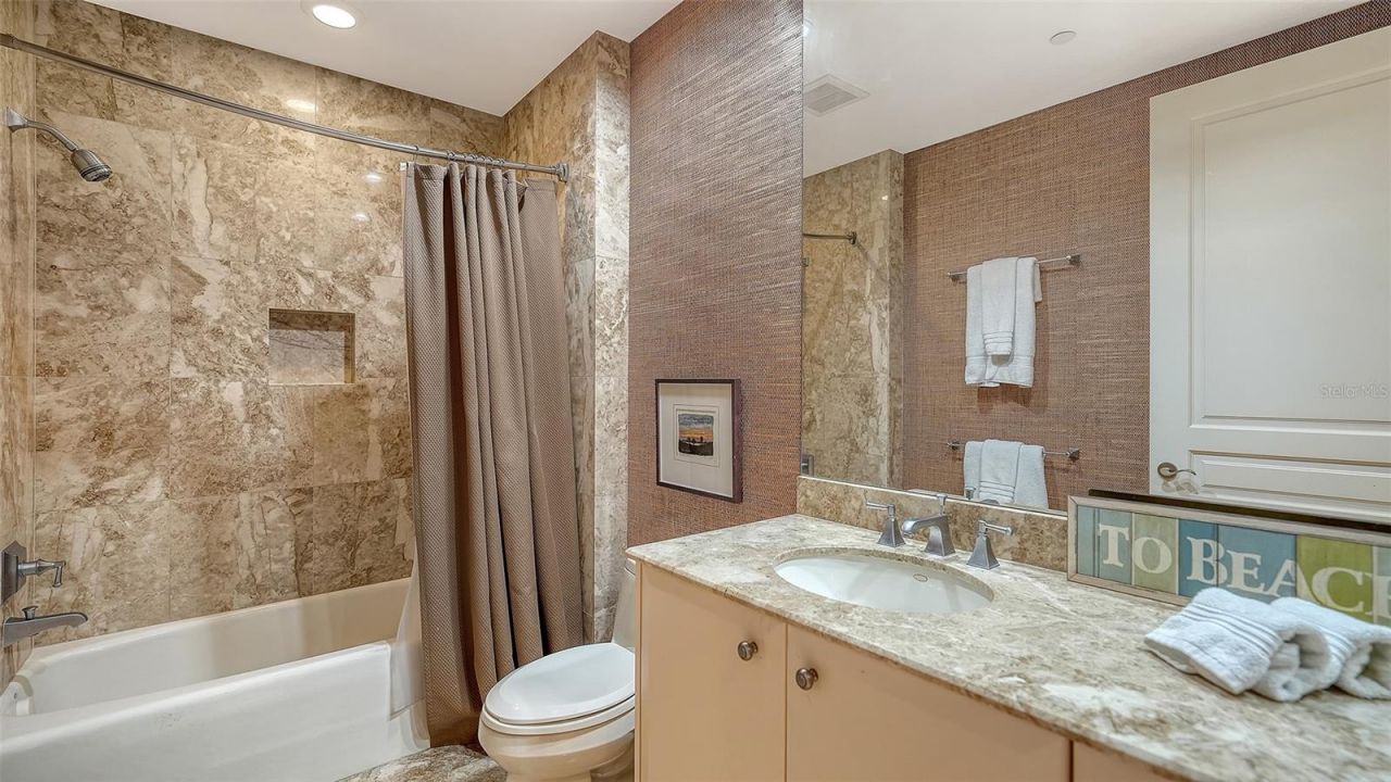 2052 Benjamin Franklin Drive, Unit D702, Sarasota, FL 34236 Photo