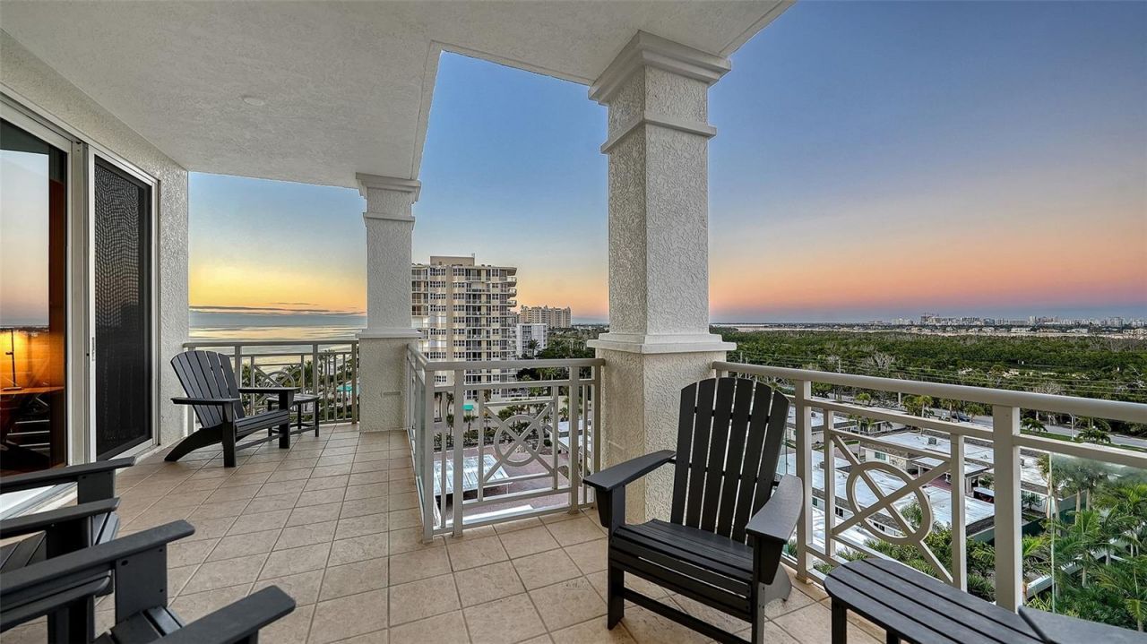 2052 Benjamin Franklin Drive, Unit D702, Sarasota, FL 34236 Photo