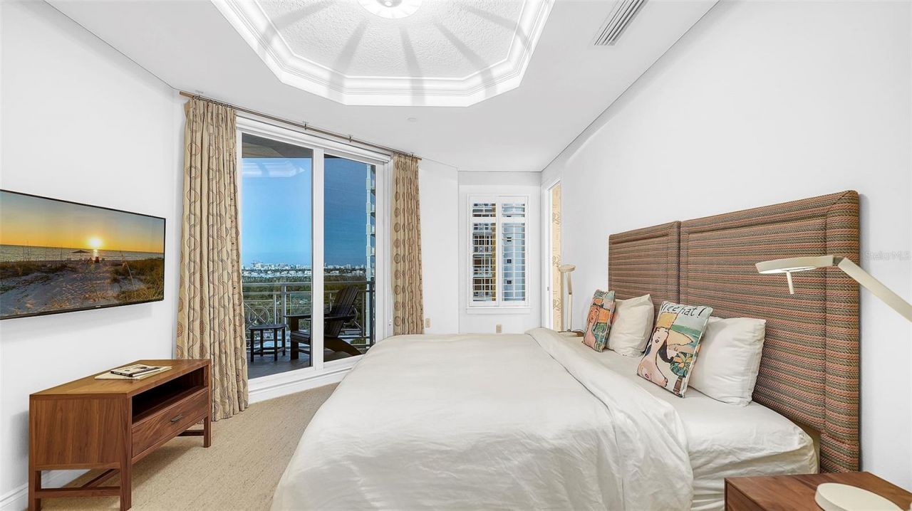 2052 Benjamin Franklin Drive, Unit D702, Sarasota, FL 34236 Photo