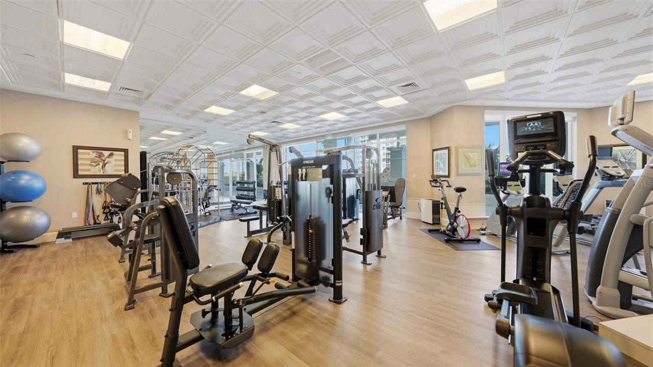 2052 Benjamin Franklin Drive, Unit D702, Sarasota, FL 34236 Photo