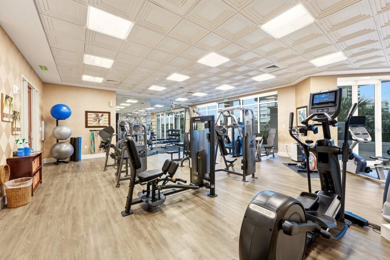 2052 Benjamin Franklin Drive, Unit D702, Sarasota, FL 34236 Photo