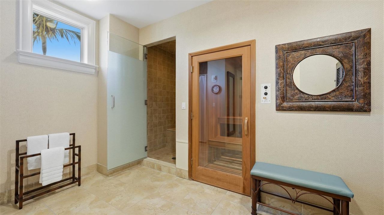 2052 Benjamin Franklin Drive, Unit D702, Sarasota, FL 34236 Photo