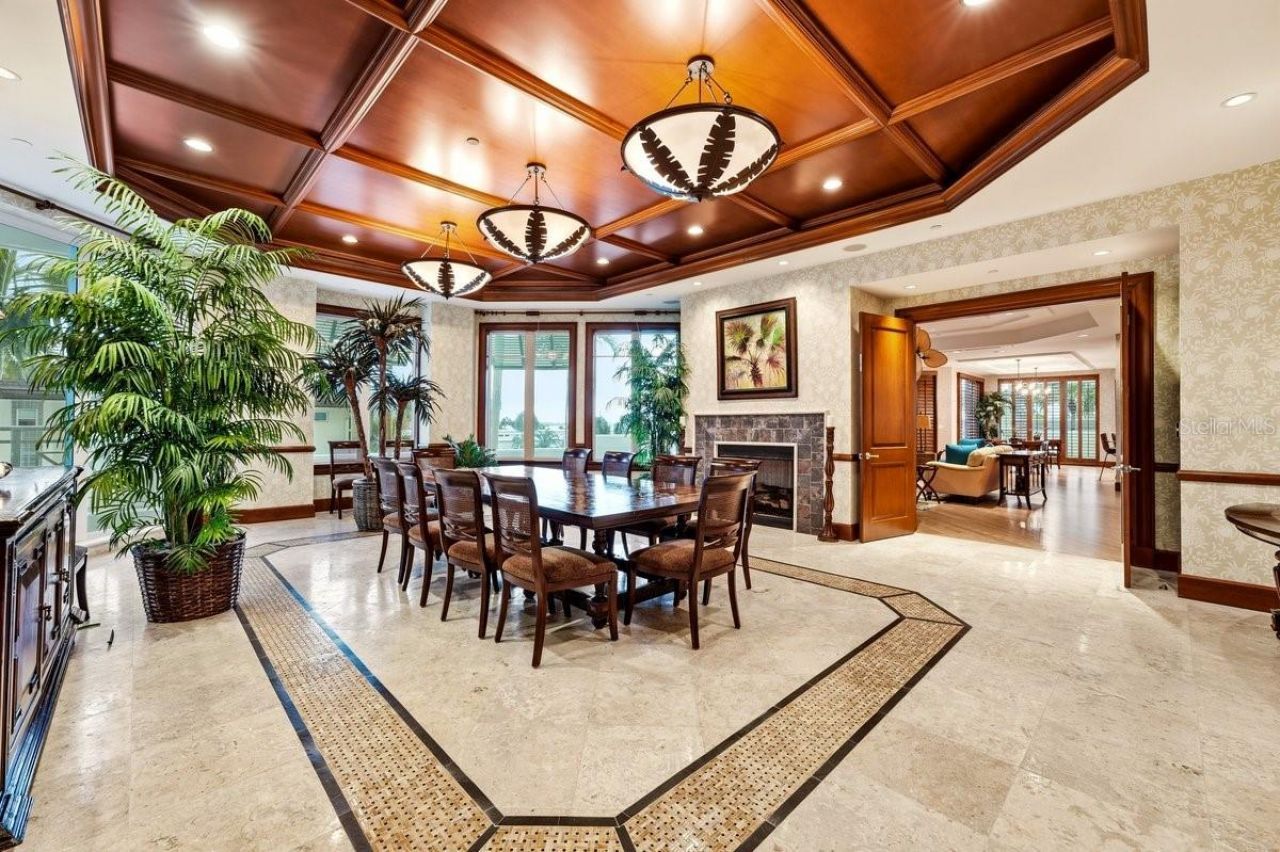 2052 Benjamin Franklin Drive, Unit D702, Sarasota, FL 34236 Photo