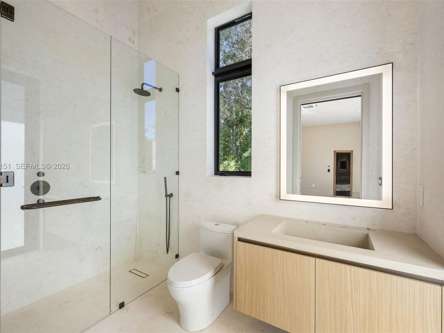 Property Image 77