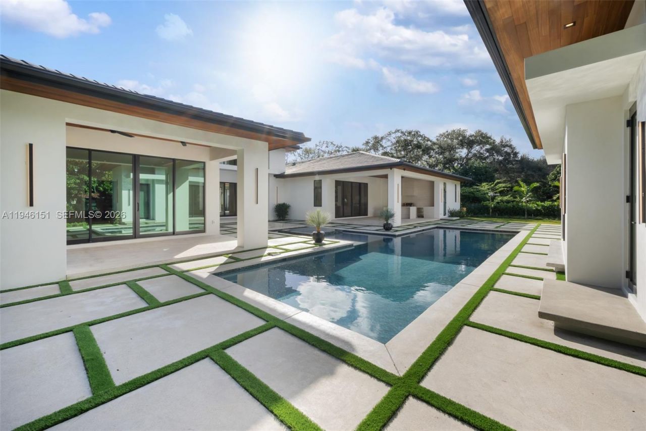 7725 SW 114th St, Pinecrest, FL 33156 Photo