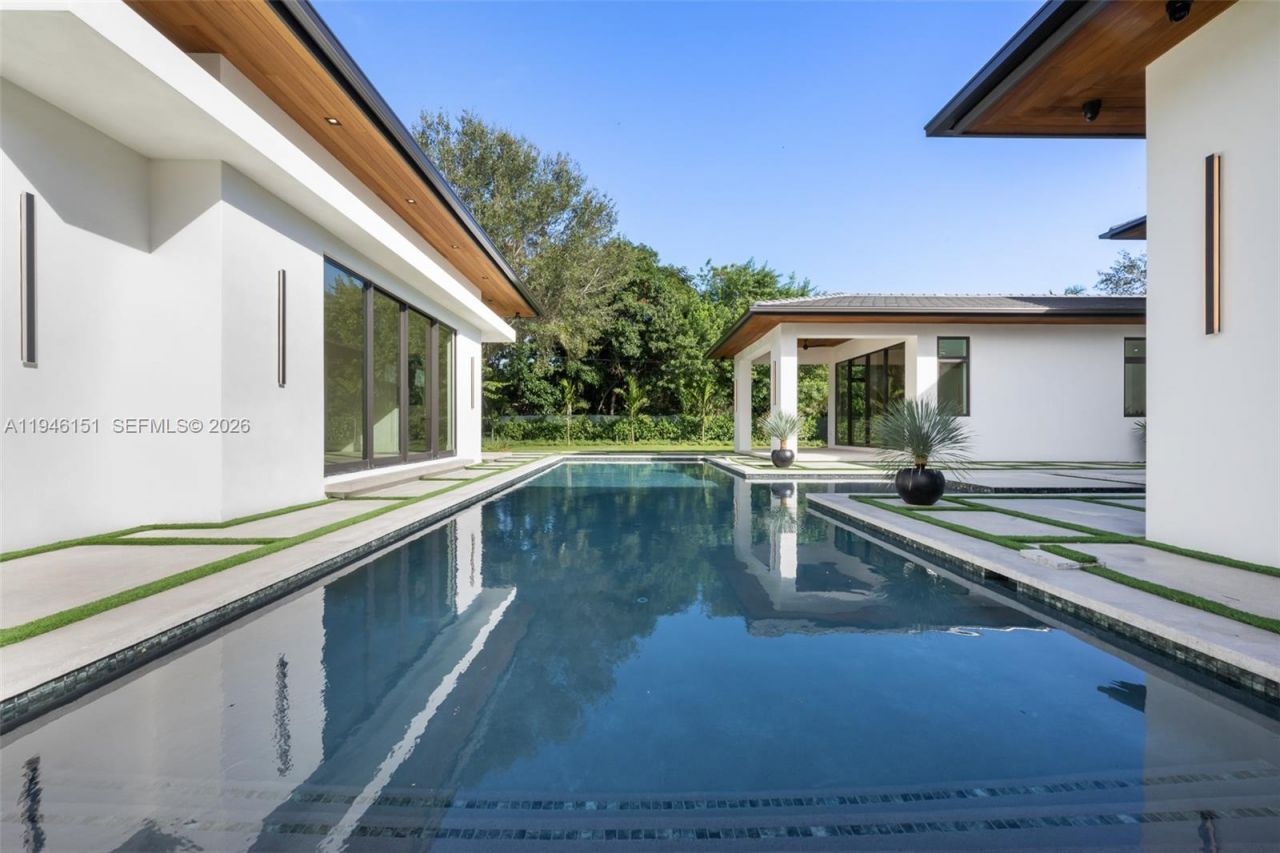 7725 SW 114th St, Pinecrest, FL 33156 Photo