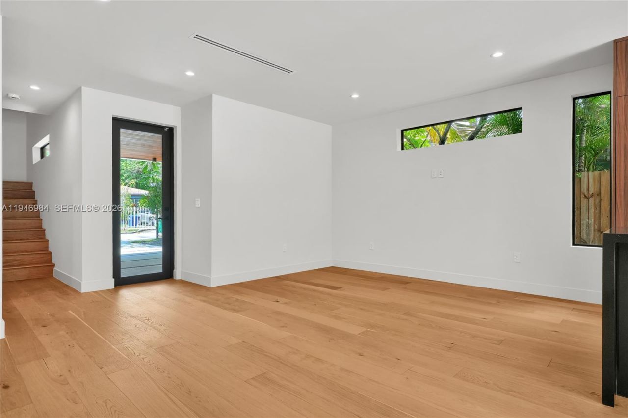 223 NW 51st St, Miami, FL 33127 Photo