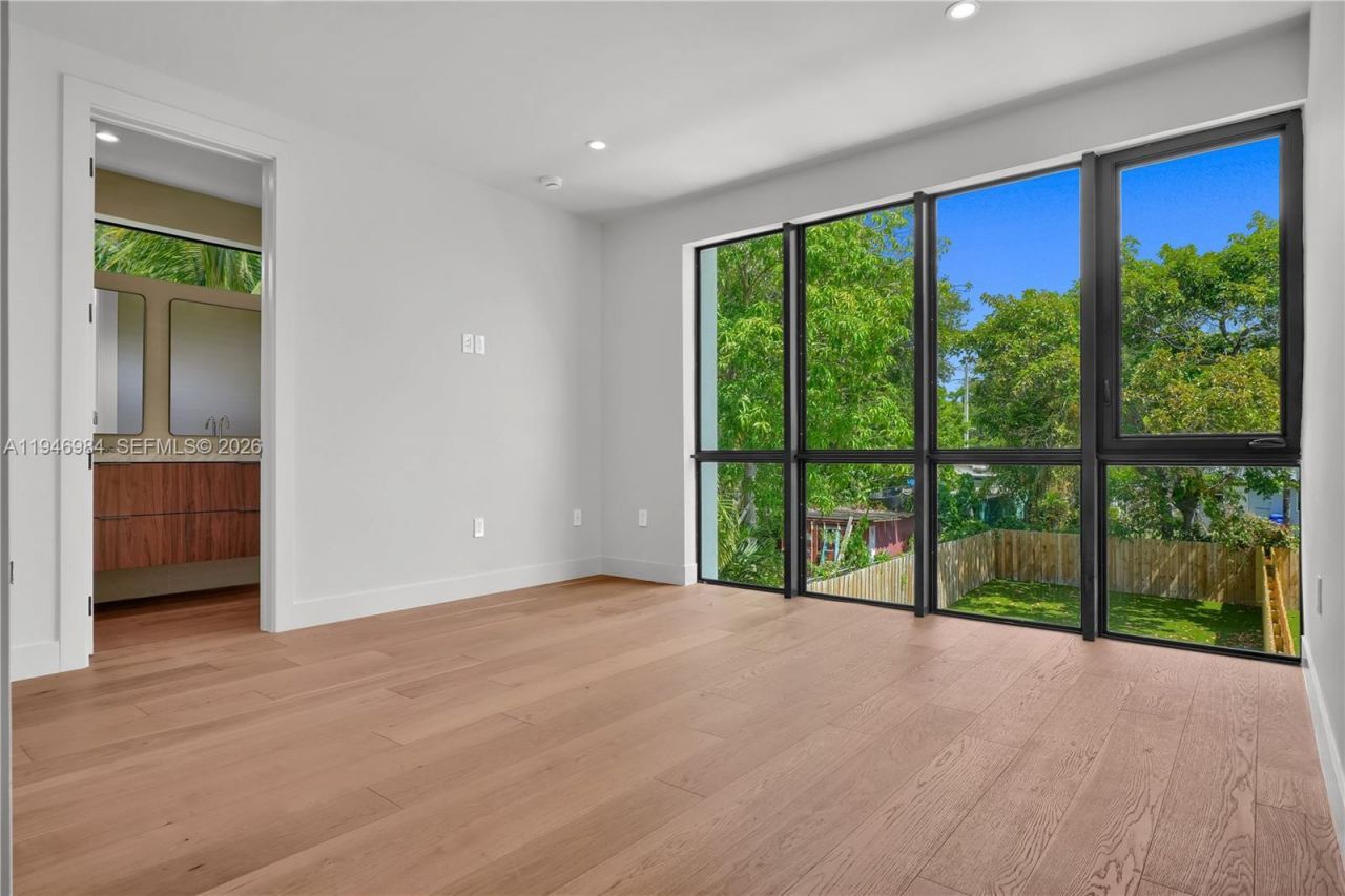 223 NW 51st St, Miami, FL 33127 Photo