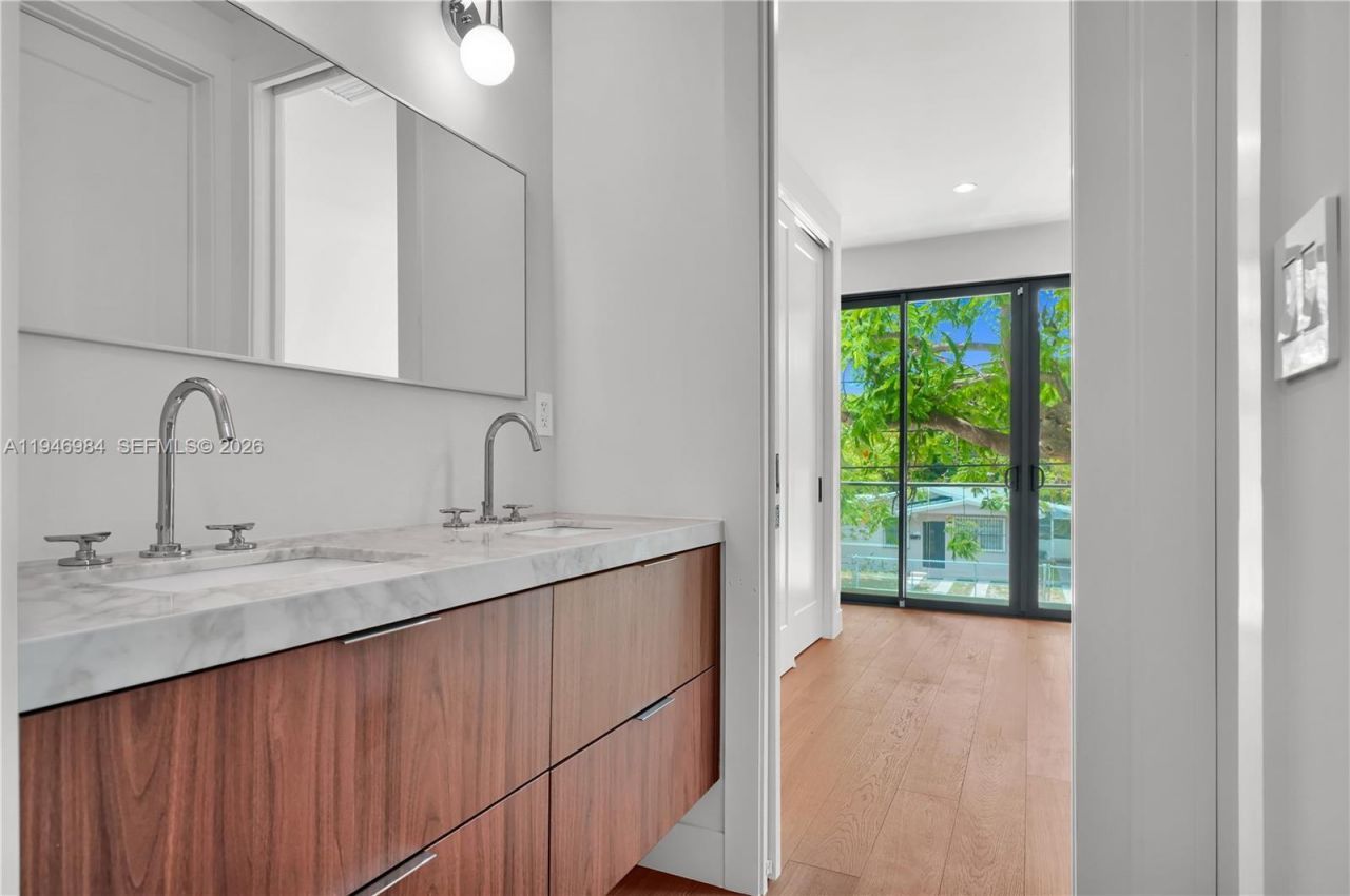 223 NW 51st St, Miami, FL 33127 Photo