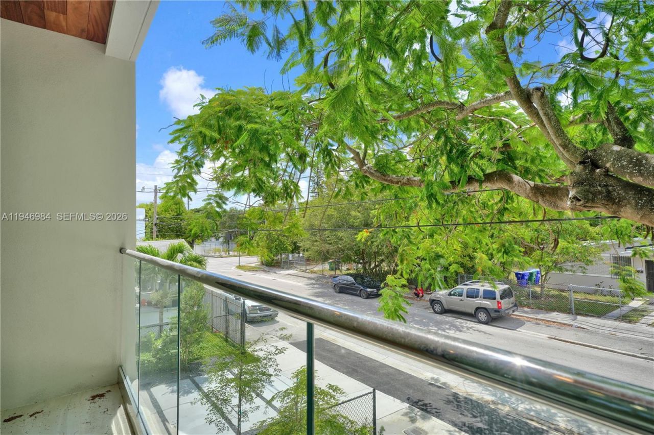 223 NW 51st St , Miami, FL 33127 Photo