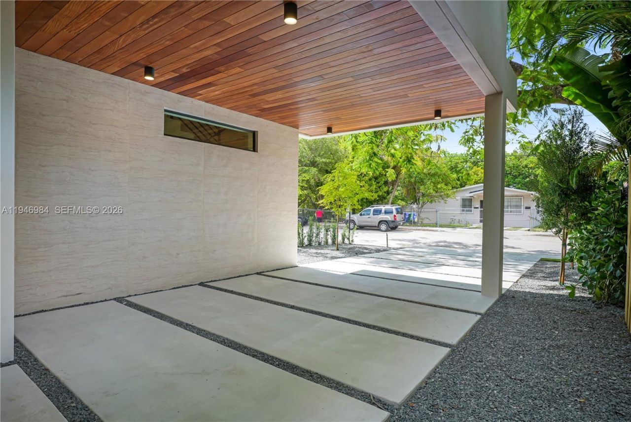 223 NW 51st St, Miami, FL 33127 Photo