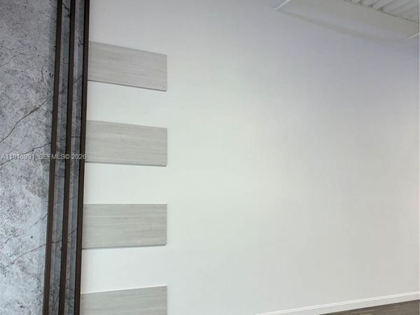 Unit 105, Sweetwater, FL 33172