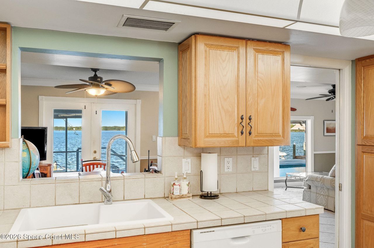 610 Paula Avenue, Merritt Island, FL 32953 Photo