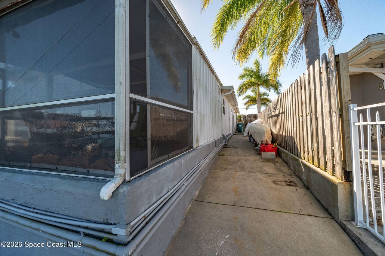 610 Paula Avenue, Merritt Island, FL 32953 Photo