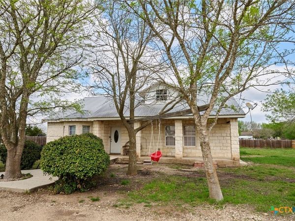 1085 Garrett Trail , Maxwell, TX 78656