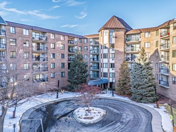 2601 Kenzie Terrace, Unit 515, Saint Anthony, MN 55418