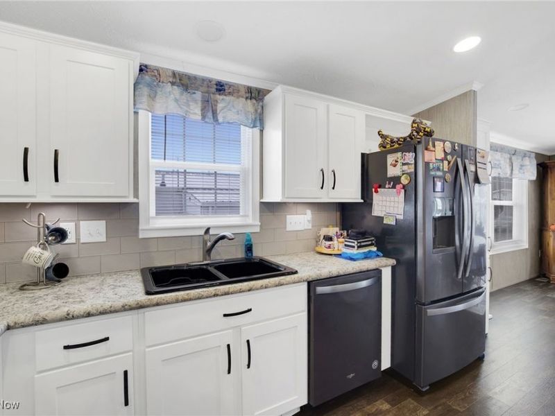 32 C Street SW, Navarre, OH 44662 Photo 10