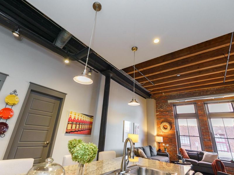 570 S Front Street, Unit 104, Columbus, OH 43215 Photo 4