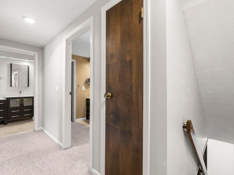 5107 Delancey Street, Columbus, OH 43220 Photo 22