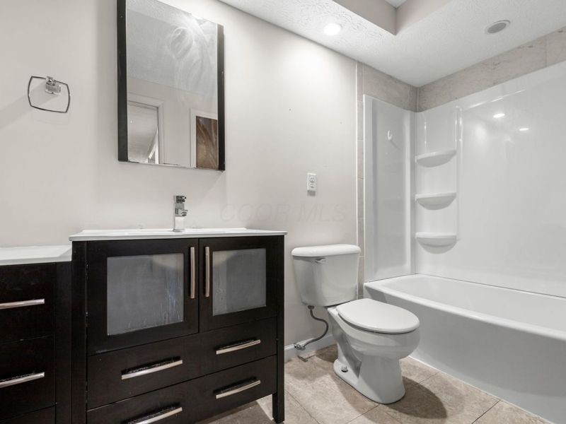 5107 Delancey Street, Columbus, OH 43220 Photo 25