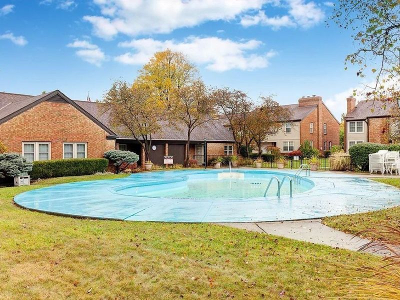 5107 Delancey Street, Columbus, OH 43220 Photo 40