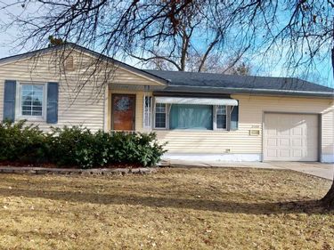 2140 N Clarmar Avenue, Fremont, NE 68025