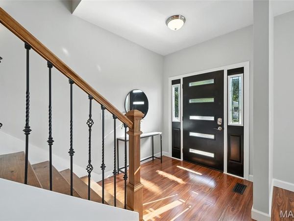 1623 Forest Avenue, St Louis, MO 63139