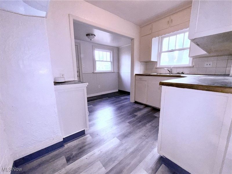 325 Grace Avenue, Akron, OH 44320 Photo 18