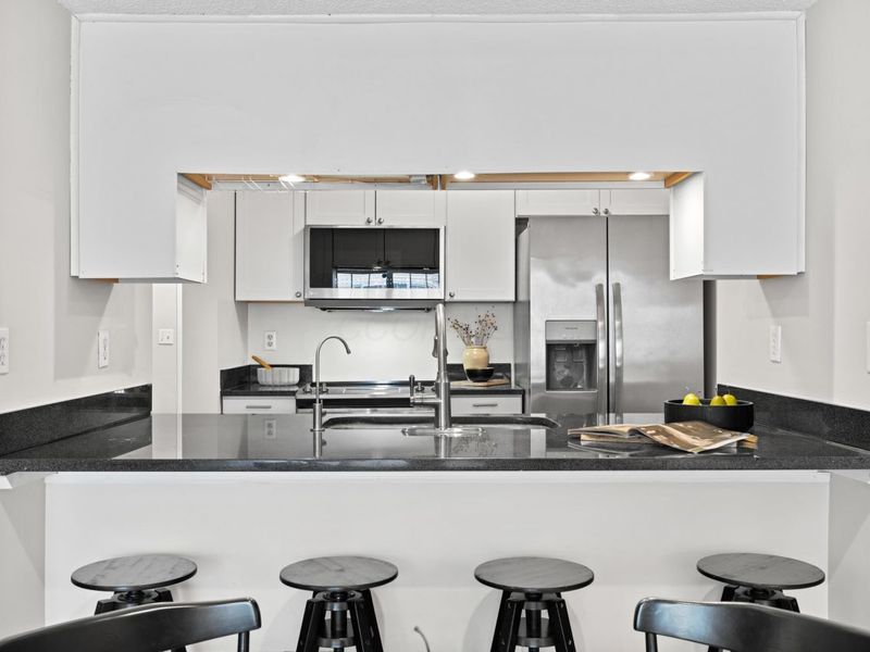 2542 Hyacinth Lane, Unit 32C, Columbus, OH 43235 Photo 13