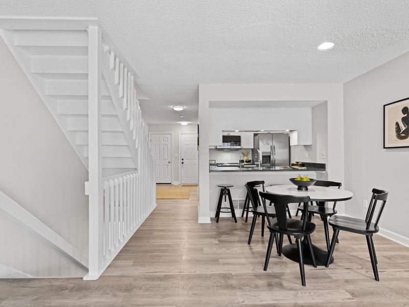 2542 Hyacinth Lane, Unit 32C, Columbus, OH 43235 Photo 14