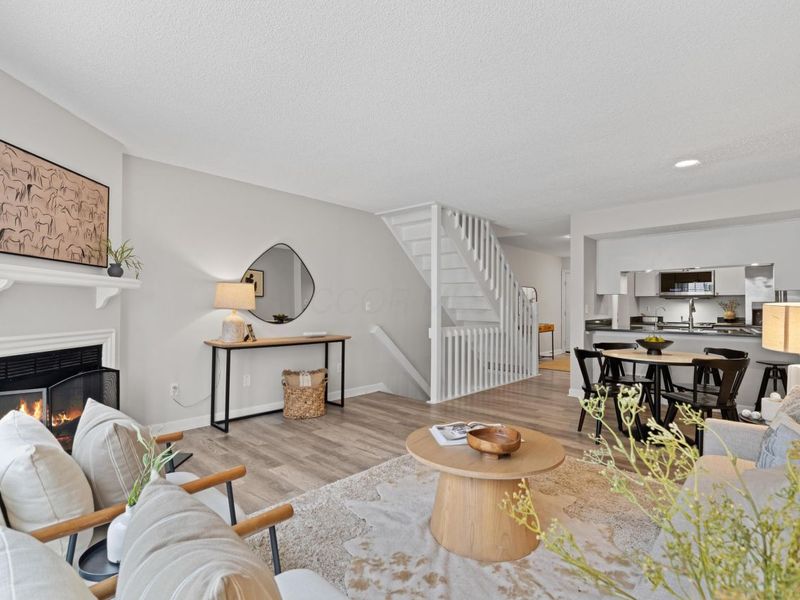 2542 Hyacinth Lane, Unit 32C, Columbus, OH 43235 Photo 18