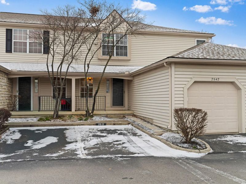 2542 Hyacinth Lane, Unit 32C, Columbus, OH 43235 Photo 2
