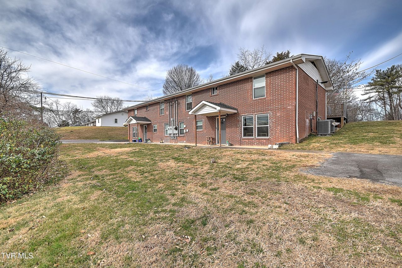 127 Patrick Lane, Gray, TN 37615 Main Photo