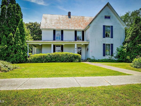 454 Cedar Street, Bluff City, TN 37618