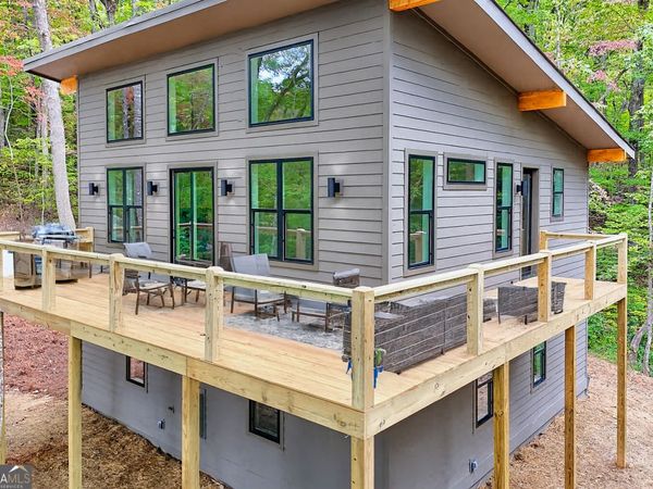 673 Autumn Ridge Drive, Clayton, GA 30525