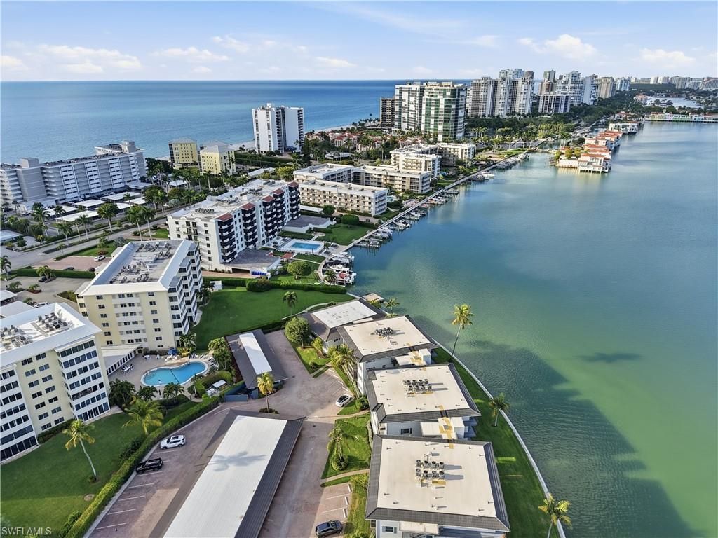 3400 Gulf Shore Blvd N, Unit O1, Naples, FL 34103 Photo