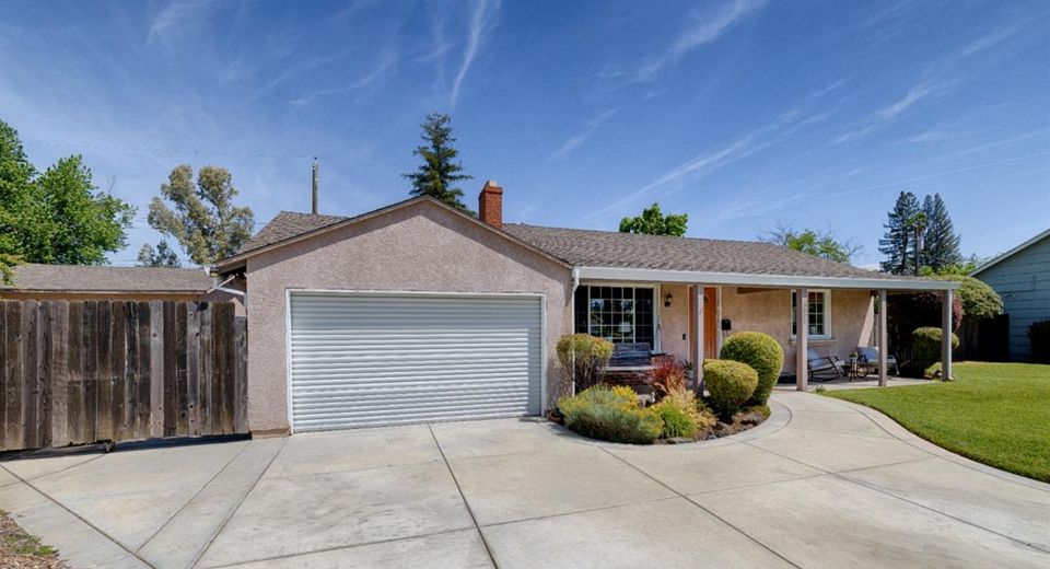 3077 Bertis Dr, Sacramento, CA 95821 Photo