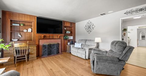 3077 Bertis Dr, Sacramento, CA 95821 Photo