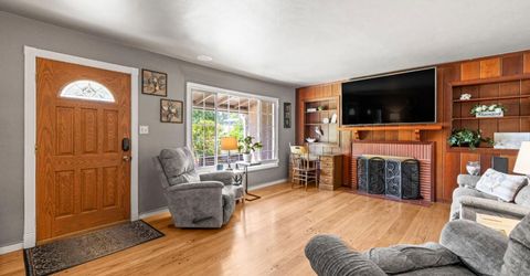 3077 Bertis Dr, Sacramento, CA 95821 Photo