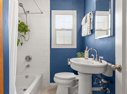 3077 Bertis Dr, Sacramento, CA 95821 Photo