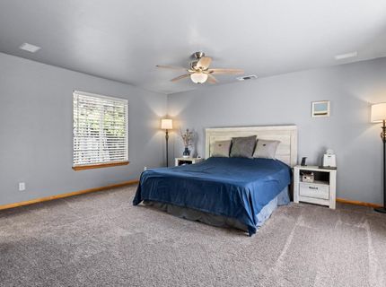 3077 Bertis Dr, Sacramento, CA 95821 Photo